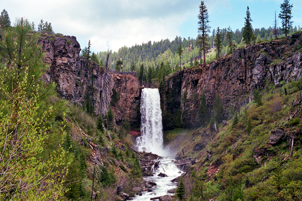 Tumalo Falls waterfall near Bend, Oregon